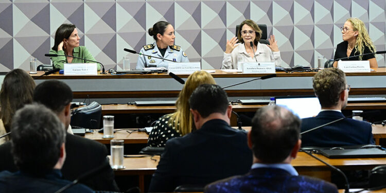 Debate alerta para riscos de violação de direitos de crianças e jovens no Carnaval