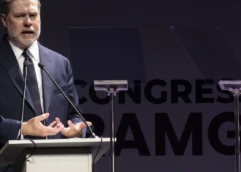 Dias Toffoli nega amizade e recebimento de valores de Daniel Vorcaro