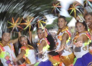 Encontro dos boizinhos marca Quarta-feira de Cinzas em Olinda