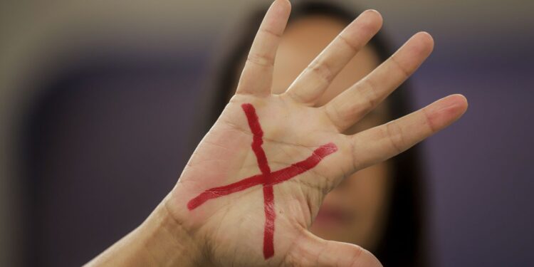 Escolas de MT reforçam combate à violência contra a mulher