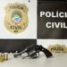 Homem é preso por posse irregular de arma após cumprimento de mandado judicial em Naviraí
