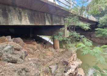 Corpo de mulher é encontrado sob ponte no Aero Rancho; polícia investiga causa da morte
