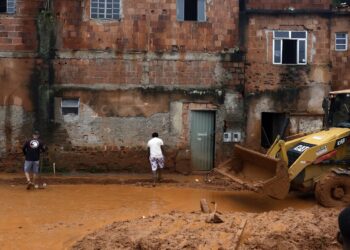 Inmet emite alerta de grande perigo para chuvas intensas em Minas
