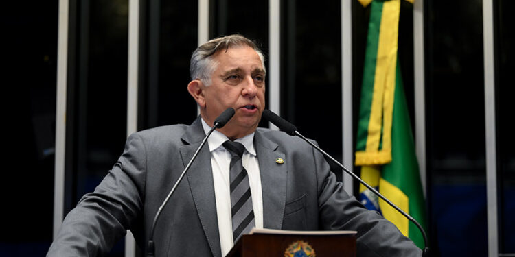 Izalci sugere CPI no Legislativo do DF para investigar gestão do BRB