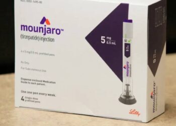 Reino Unido alerta para pancreatite rara associada a canetas emagrecedoras