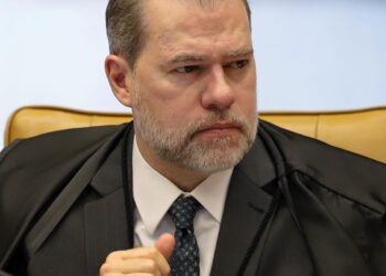 PF pede a Fachin suspeição de Toffoli no inquérito do Banco Master
