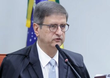 PGR apresenta parecer contrário à prisão domiciliar para Bolsonaro