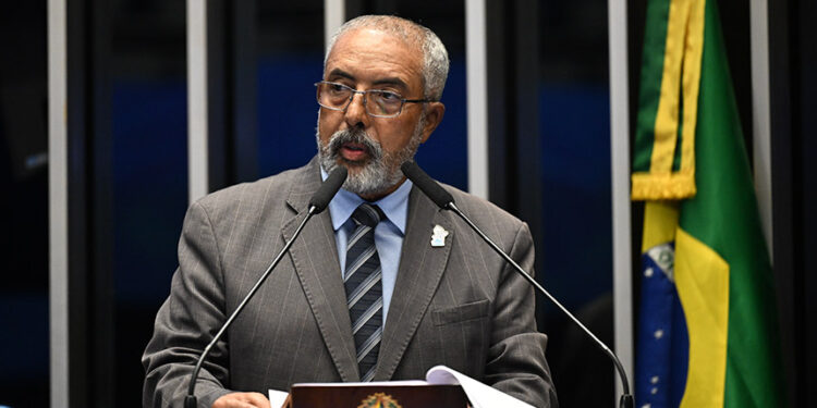 Paim defende Estatuto dos Cães e Gatos