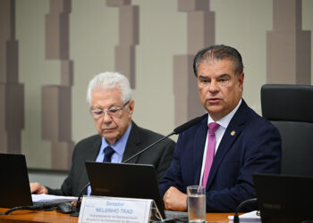 Pedido de vista adia votação de relatório sobre acordo Mercosul–União Europeia