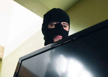 Ladrão de TV sofre facada e tem vísceras expostas