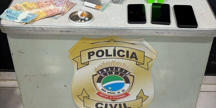 Polícia Civil prende mulheres por tráfico de drogas após monitoramento de “boca de fumo” em Naviraí
