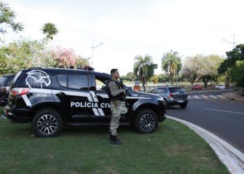 Policiais civis prendem apontados por furtos no mesmo bairro, em Campo Grande