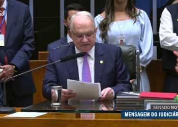 Presidente do STF defende harmonia e diálogo entre os Poderes