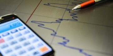 Prévia da inflação fica em 0,84% em fevereiro, diz IBGE