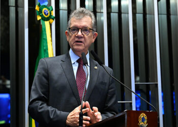 Primeira PEC de 2026 busca gerar empregos e reduzir informalidade