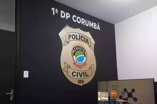 Procurado por homicídio se apresenta em Delegacia de Corumbá