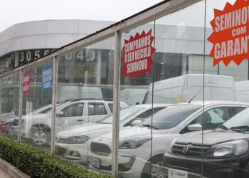 Produção e venda de veículos caem em janeiro, aponta Anfavea