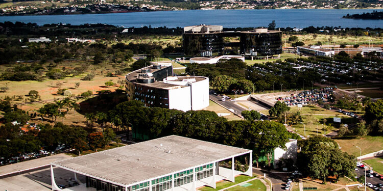 Projeto amplia punição para crimes de abuso de autoridade no Judiciário e MP