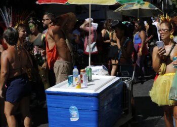 Saiba como se prevenir dos golpes financeiros no carnaval