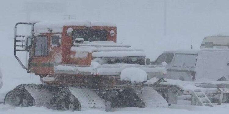 Trágica avalanche na Serra Nevada deixa esquiadores desaparecidos