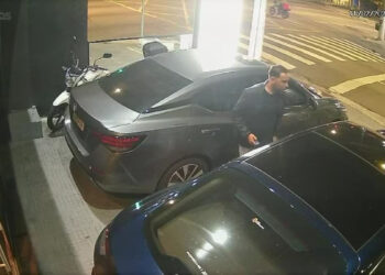 Bandido finge ser manobrista e rouba carro de luxo em São Paulo
