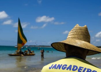 Senado aprova regras para empresas que prestam serviços a turistas