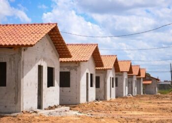 Vítimas expulsas por facções podem ter prioridade em políticas públicas