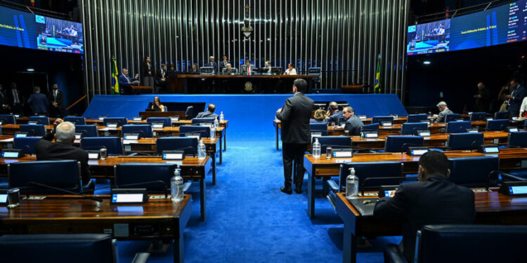 Volta à Câmara projeto que determina prisão federal para quem mata policial