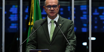 Senador Wellington Fagundes (PL-MT) em discurso à tribuna.