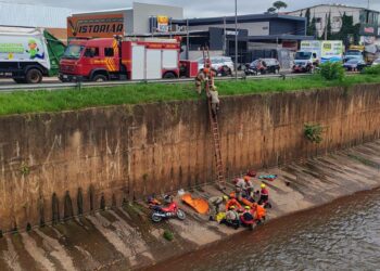 Simulação de resgate mobiliza Bombeiros na Avenida Ernesto Geisel