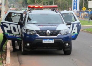 Motorista embriagado provoca acidente e foge no Jardim dos Estados