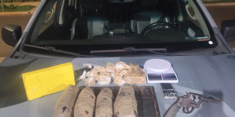 Choque apreende drogas e causa prejuízo de R$ 190 mil ao tráfico