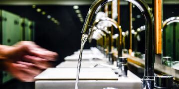 1,2 mil escolas públicas não tinham acesso à água potável em 2025