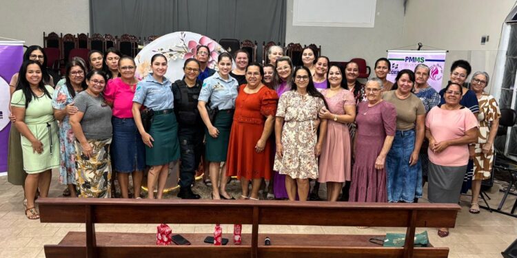 Polícia Militar realiza palestra sobre conscientização da violência doméstica em igreja de Coxim