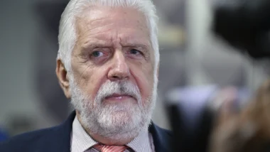 Nora de líder do governo Lula é sócia de empresa contratada pelo Banco Master