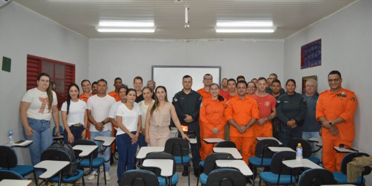 Policiais militares, bombeiros militares e civis iniciam curso sobre intervenção em crises psiquiátricas e ocorrências de suicídio em Coxim