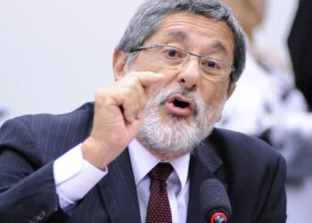 Guerra expõe risco energético do Brasil, diz ex-chefe da Petrobras