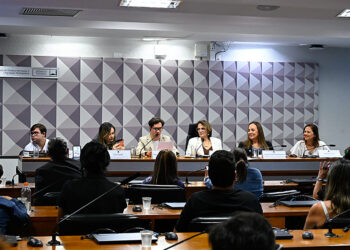 A vida real ainda não reflete a lei, aponta audiência sobre síndrome de Down