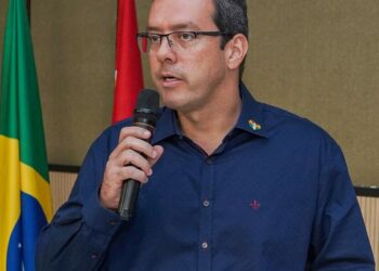 Afastado pelo STF, prefeito de Macapá renuncia ao cargo