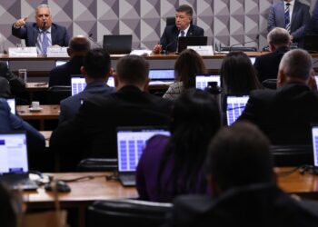 André Mendonça vai relatar pedido de prorrogação da CPMI do INSS