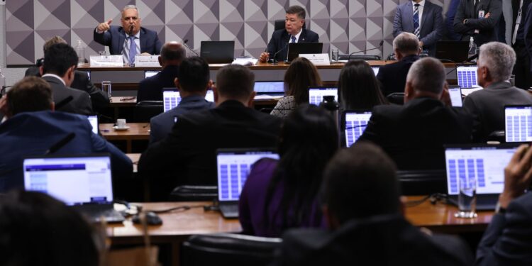 André Mendonça vai relatar pedido de prorrogação da CPMI do INSS