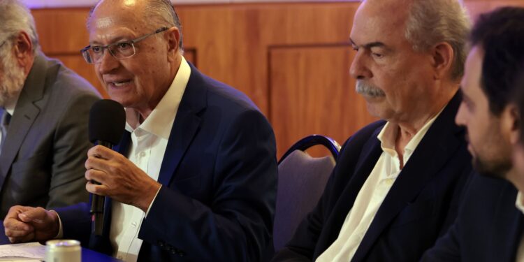 BNDES anuncia crédito de R$ 10 bilhões para inovação da indústria