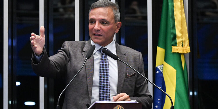 Bittar defende ataque dos EUA ao Irã e critica esquerda brasileira