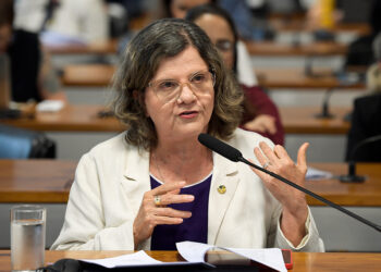 CDH analisa protocolo em escolas para casos de misoginia e racismo