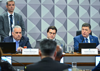 CPMI do INSS pede prorrogação dos trabalhos ao STF