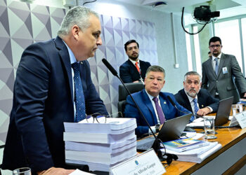Com mais de 4 mil páginas, relatório da CPMI pode ser votado nesta sexta
