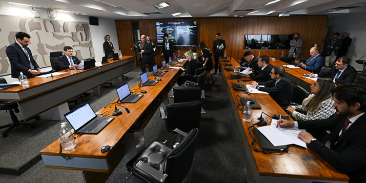 Comissão de Segurança analisa gravação de visitas a presos do crime organizado