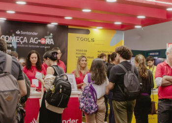 Comissão vota projeto que reconhece estágio como experiência profissional