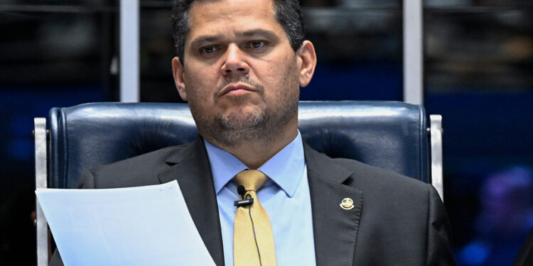 Davi rebate Valdemar Costa Neto sobre veto à dosimetria e CPI do Master