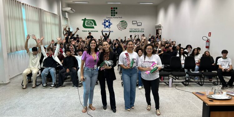 Delegacia de Atendimento à Mulher realiza palestra educativa sobre violência doméstica e familiar para alunos do IFMS em Ponta Porã